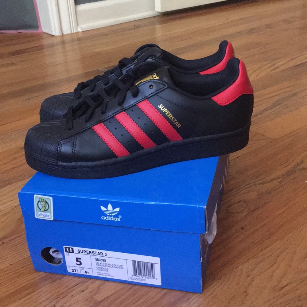 Addidas sneakers